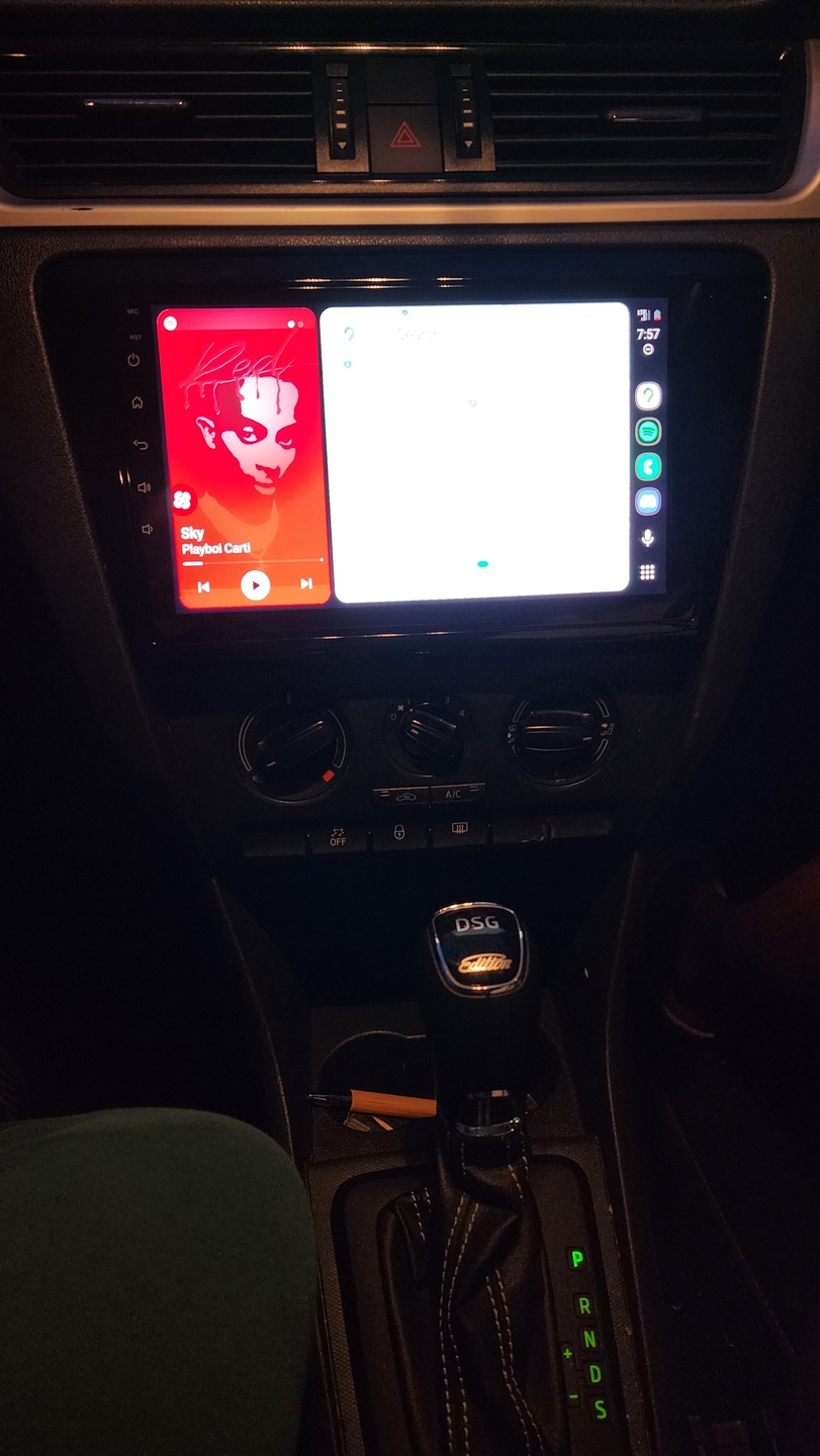 Additional customer media